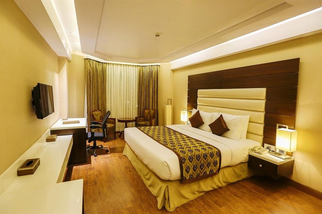 Ranjee'S Hotel Lucknow Room photo